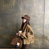 아름다움 라드. 디자인 센스 레트로 스타일 커피 색상 스탠드 칼라 스웨이드 짧은 여성 코트 가을 겨울 느슨함 센스 프로필 모양 재킷 맨위