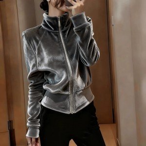 회색 벨벳 여성 코트 2025 새로운 가을 겨울 품격 고급 센스 외국 가스 세련된 슈퍼 잘 생긴 작은 샤넬 스타일 맨위