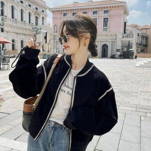 2025 새로운 두꺼운 레트로 야구 유니폼 가을 겨울철 한국 스타일 다용도 슬림해 보이는 작은 샤넬 스타일 재킷 여성 코트